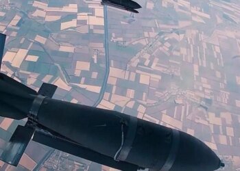 росія вдарила КАБами по Балабиному на Запоріжжі, постраждали троє людей