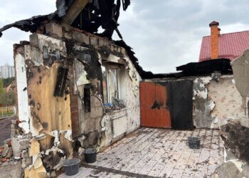 Радник міністра оборони "Флеш" показав зруйнований будинок після удару рф