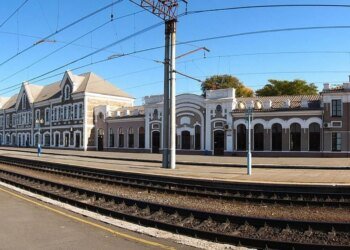 росія вдарила по головному вокзалу Кривого Рогу – подробиці та деталі атаки