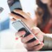 Кабмін Чехії закликали запровадити обмеження використання смартфонів у школах – ЗМІ