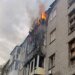 Двох людей врятували від пожежі після скидання вибухівки дроном на Херсон