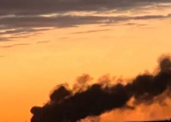 Біла Церква зазнала атаки рф – через пожежу і дим просять зачинити вікна