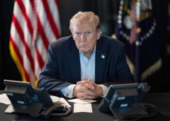 Пакистан просит Трампа дать Ирану еще две недели, заинтриговав “прорывом” в переговорах