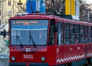 Весь день без трамваїв: додаткові зміни в роботі громадського транспорту Дніпра