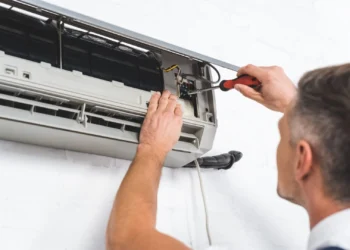Технічний стан кондиціонера: чому він гірше охолоджує з кожним роком і що за цим стоїть