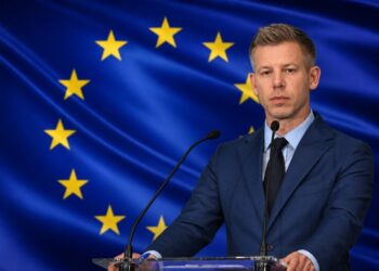 Politico: Мадьяр срочно летит в Брюссель размораживать миллиарды ЕС