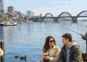 Прогноз погоди у Дніпрі на 15 квітня: весняне тепло та ясне небо