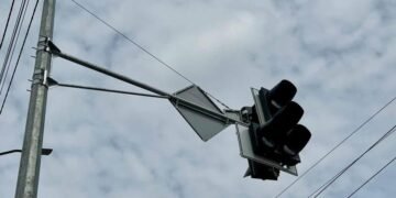 Нові світлофори: на проблемному перехресті Дніпра “перезапустять” рух