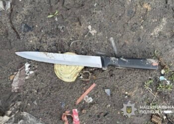 Ножем погрожував продавчині: в магазині на Дніпропетровщині стався напад