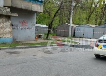 Працювали вибухотехніки: підозрілий рюкзак виявили біля багатоповерхівки у Дніпрі