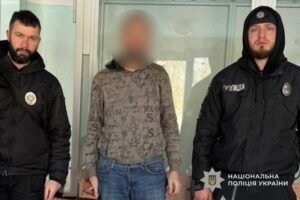 У Дніпрі чоловік ножем і сокирою вбив знайомого