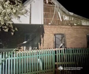 Двоє поранених: ворог атакував Дніпро та область безпілотниками та ракетою