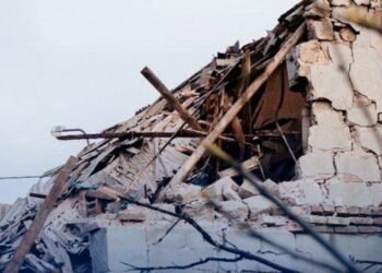 Нічна атака на Дніпропетровщину: вогонь, руйнування і поранений у важкому стані