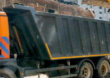 Понад 100 тонн уламків за добу: Дніпро ліквідовує наслідки атак