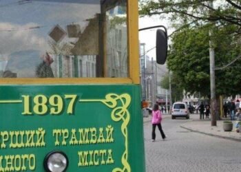 Старий Дніпро: у місто повертається легендарний трамвай