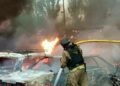 Масштабні пожежі на Дніпропетровщині: знищені авто, пошкоджені будинки