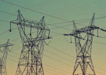 Частина трьох областей без світла через ворожі атаки, без графіків