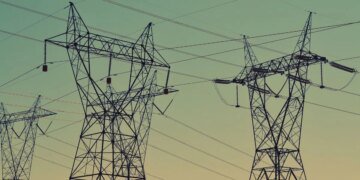 Частина трьох областей без світла через ворожі атаки, без графіків