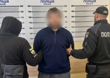 У Дніпрі затримали чоловіка за жорстоке вбивство жінки мотузками рік тому