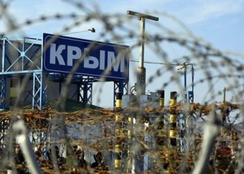 Окупований Крим під атакою дронів, гучно у Саках та Севастополі