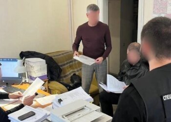 Розкрадання 5 млн гривень на супутникових телефонах для ЗСУ на Полтавщині – справу передали до суду