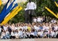 У Дніпрі одягнули пам’ятники: Шевченко та Поль знову у вишиванках