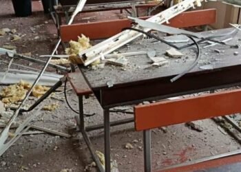 Розбита гімназія і 10 постраждалих: ворог атакував Дніпропетровщину