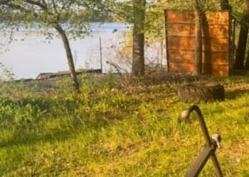 Будинок відпочинку знесуть: суд постановив звільнити берег Дніпра