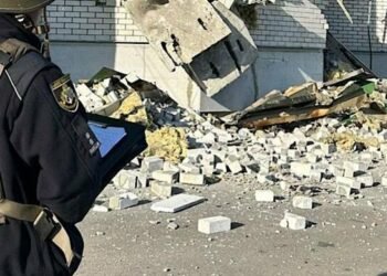 Пошкоджено склад та приватні будинки: у Дніпрі ліквідовують наслідки атаки