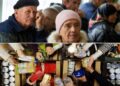 Пенсионерам раздадут продукты бесплатно: назвали условия получения
