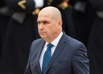 В Румынии отправили в отставку проевропейское правительство Боложана