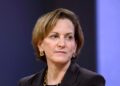 Эпплбаум раскрыла 5 тактик автократов: США больше не либеральная демократия