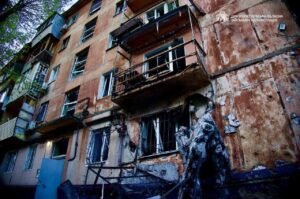 Четверо поранених: ворог атакував Дніпропетровщину артилерією та безпілотниками