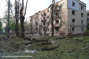 Окупанти атакували Дніпропетровщину ракетами, дронами та КАБами: серед постраждалих діти
