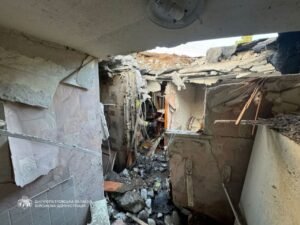 Окупанти атакували п’ять районів Дніпропетровщини: пошкоджені будинки та підприємства