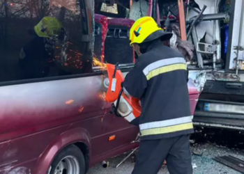 Маршрутка з пасажирами врізалась в фуру: смертельна ДТП під Дніпром