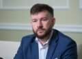 Улютин объяснил причины задержки детских выплат