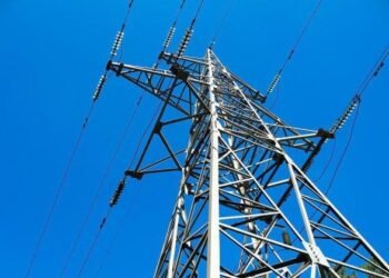Тисячі сімей без світла: ворог атакував критичну інфраструктуру на Дніпропетровщині