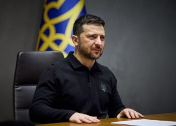 Зеленский и Стармер обсудили поддержку Украины и подготовку к переговорам