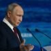 Обиделся на письмо и не хочет мира: что Путин наговорил об Украине в Петербурге