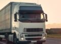 Спека плавить асфальт: на Дніпропетровщині частково заборонили рух