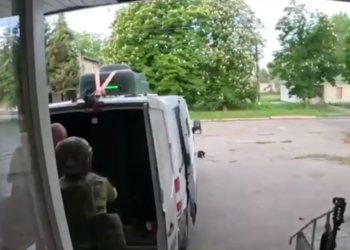 Села порожніють: тисячі людей залишають небезпечні райони Дніпропетровщини
