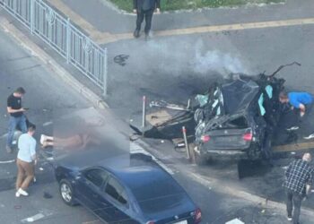 В Киеве Mercedes на скорости влетел в подземный переход: четверо погибших