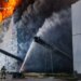 На Херсонщині загасили масштабну пожежу на птахофабриці після удару рф