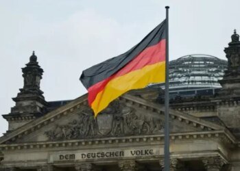 рф розповсюджує фейк про небажання українців працювати в Німеччині – як все насправді