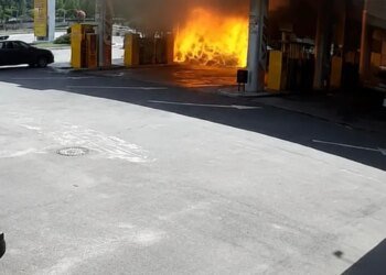 Влетів в АЗС і спричинив смерть 17-річного брата – у Києві оголосили вирок водію легковика Audi