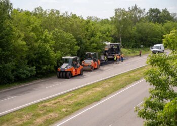 В Україні планують оновити та розширити низку доріг і збудувати 10 сервісних зон