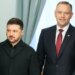 Більшість поляків підтримали позбавлення Зеленського ордена, але підтримують співпрацю з Україною – опитування