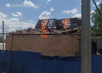 Пожежі та поранений чоловік: як минув день на Дніпропетровщині