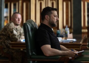 Зеленский пообщался с военными командирами и прокомментировал один из самых мощных ударов по Киеву